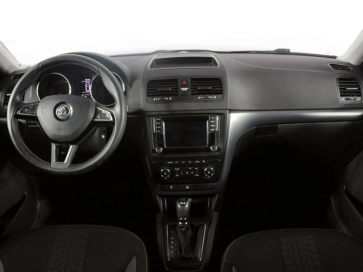 Skoda Yeti, Синий, 2017, Робот, 152 л.с., цена от 1 249 000 руб.