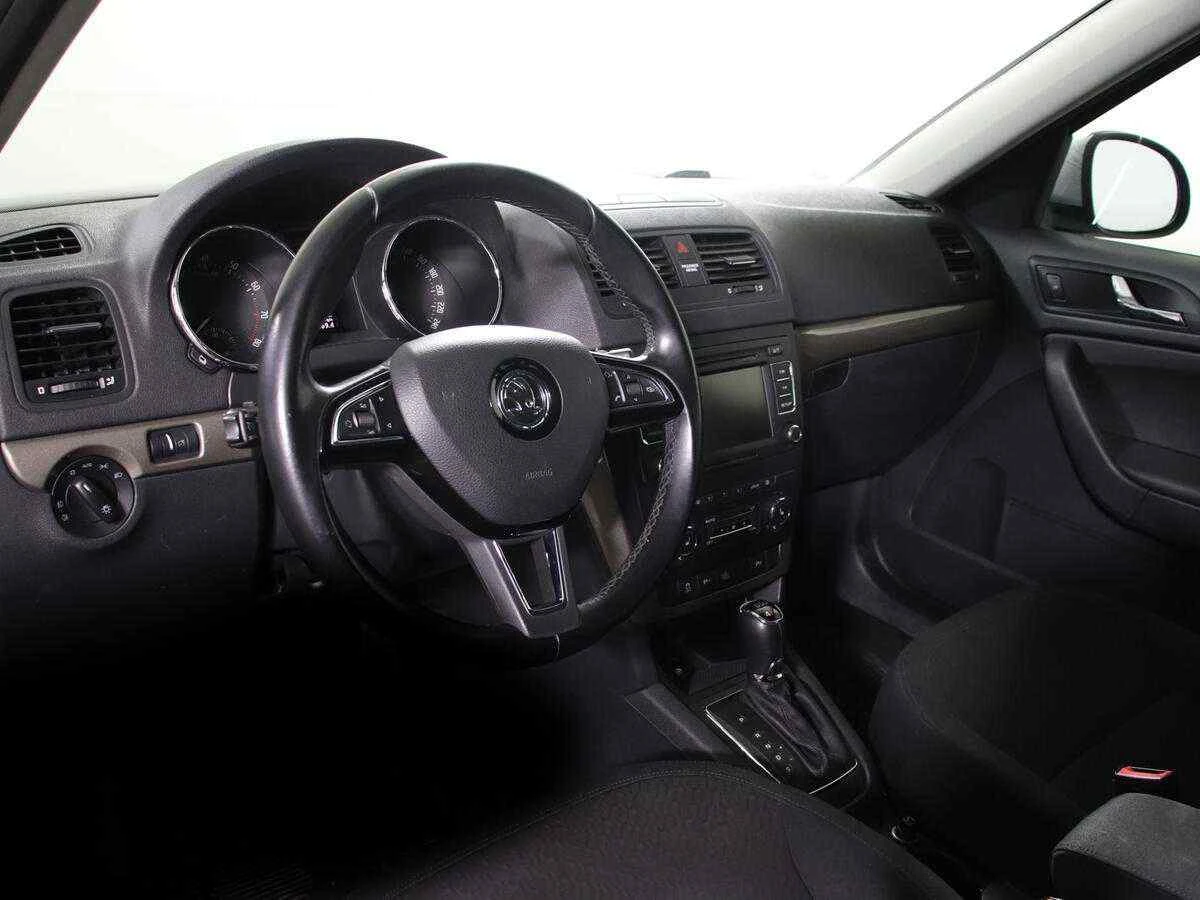 Skoda Yeti, Синий, 2014, Робот, 152 л.с., цена от 675 000 руб.