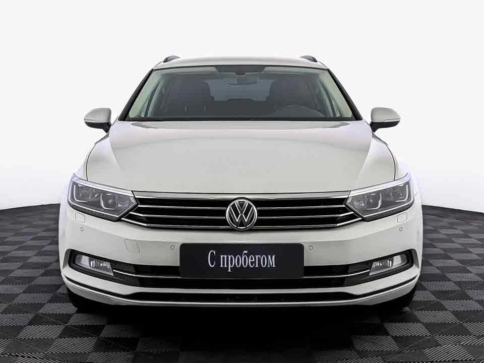 VOLKSWAGEN PASSAT, Белый, 2016, Робот, 180 л.с., цена от 1 375 200 руб.
