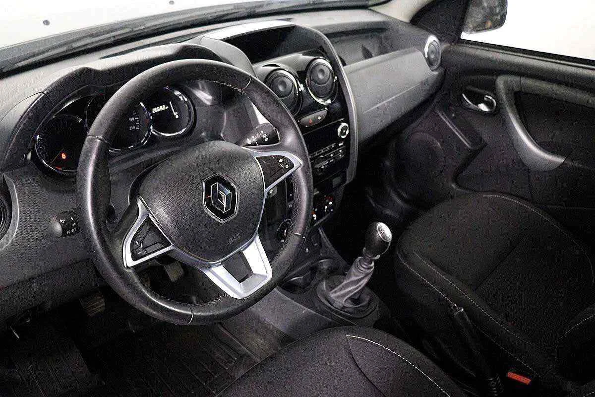Renault Duster, Зеленый, 2019, Механическая, 109 л.с., цена от 1 483 000 руб.