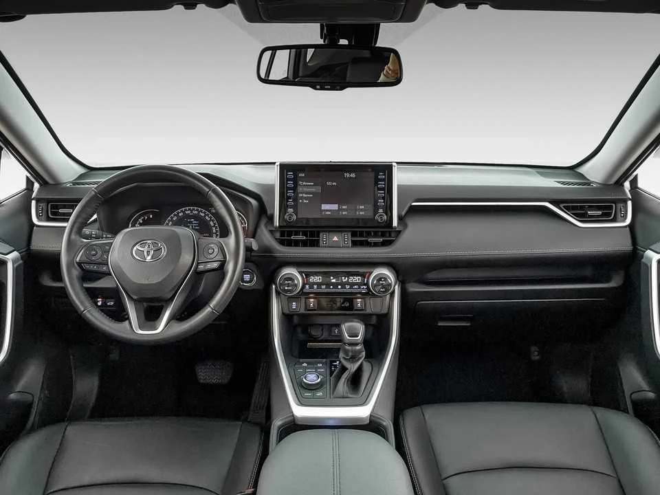 TOYOTA RAV4, Белый, 2022, Вариатор, 149 л.с., цена от 3 036 800 руб.