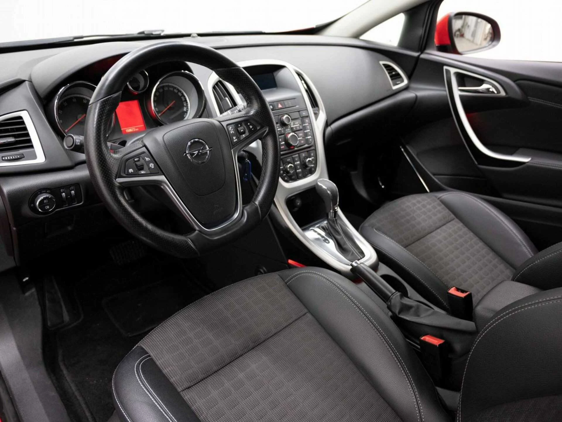 OPEL ASTRA, Красный, 2012, Автоматическая, 140 л.с., цена от 616 000 руб.