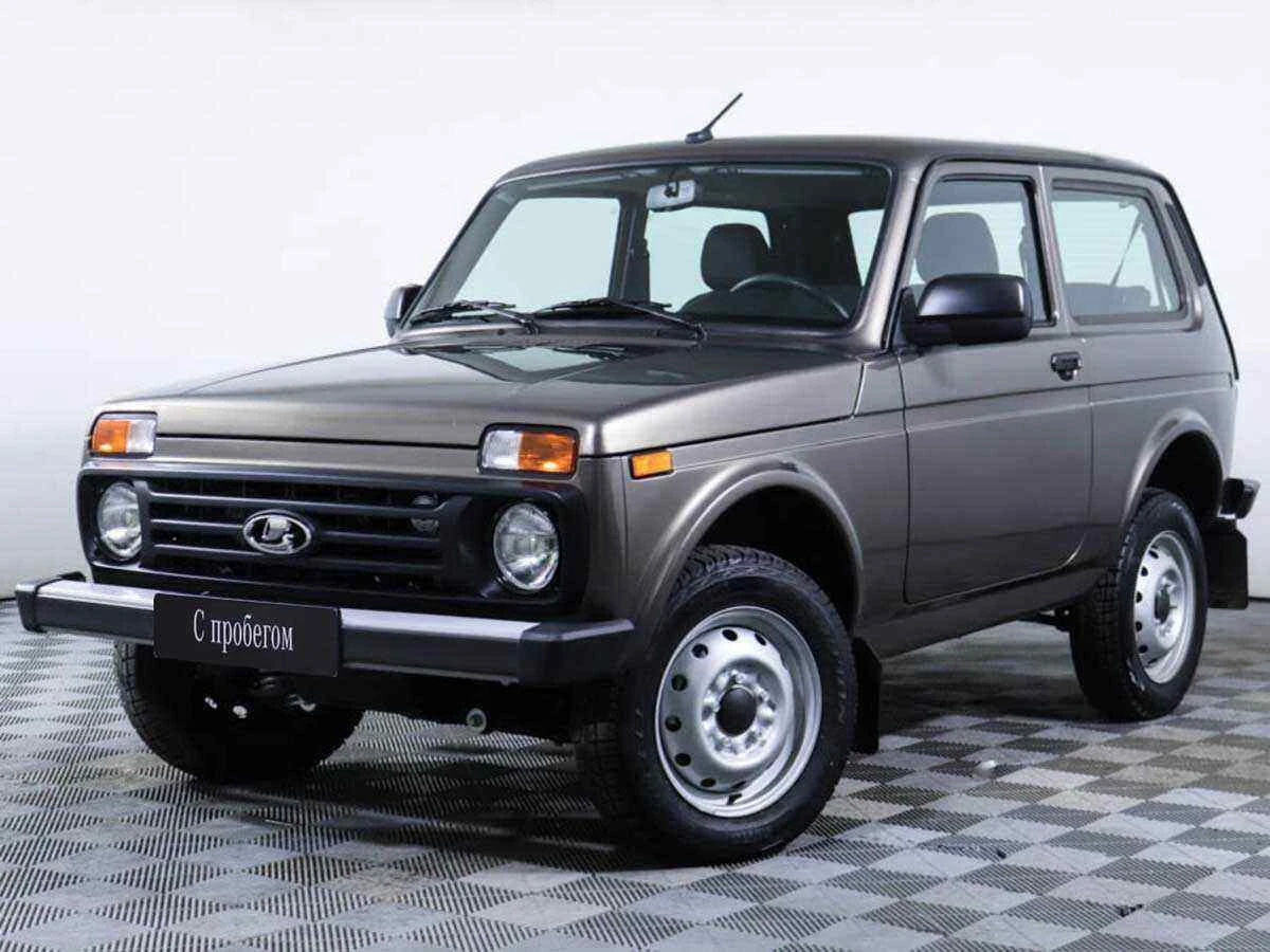 LADA Niva Legend, Коричневый, 2022, Механическая, 83 л.с., цена от 446 000 руб.