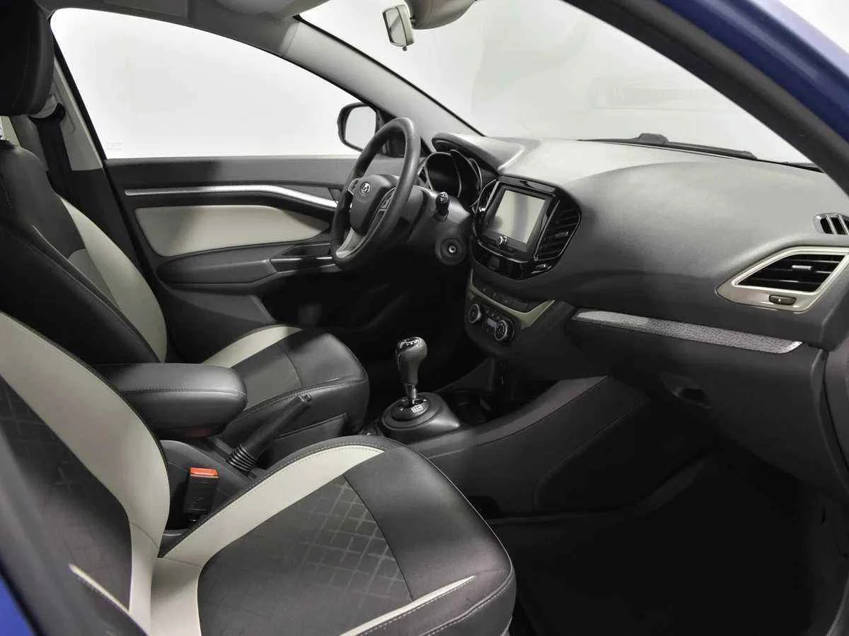 LADA Vesta SW Cross, Синий, 2019, Робот, 122 л.с., цена от 816 000 руб.