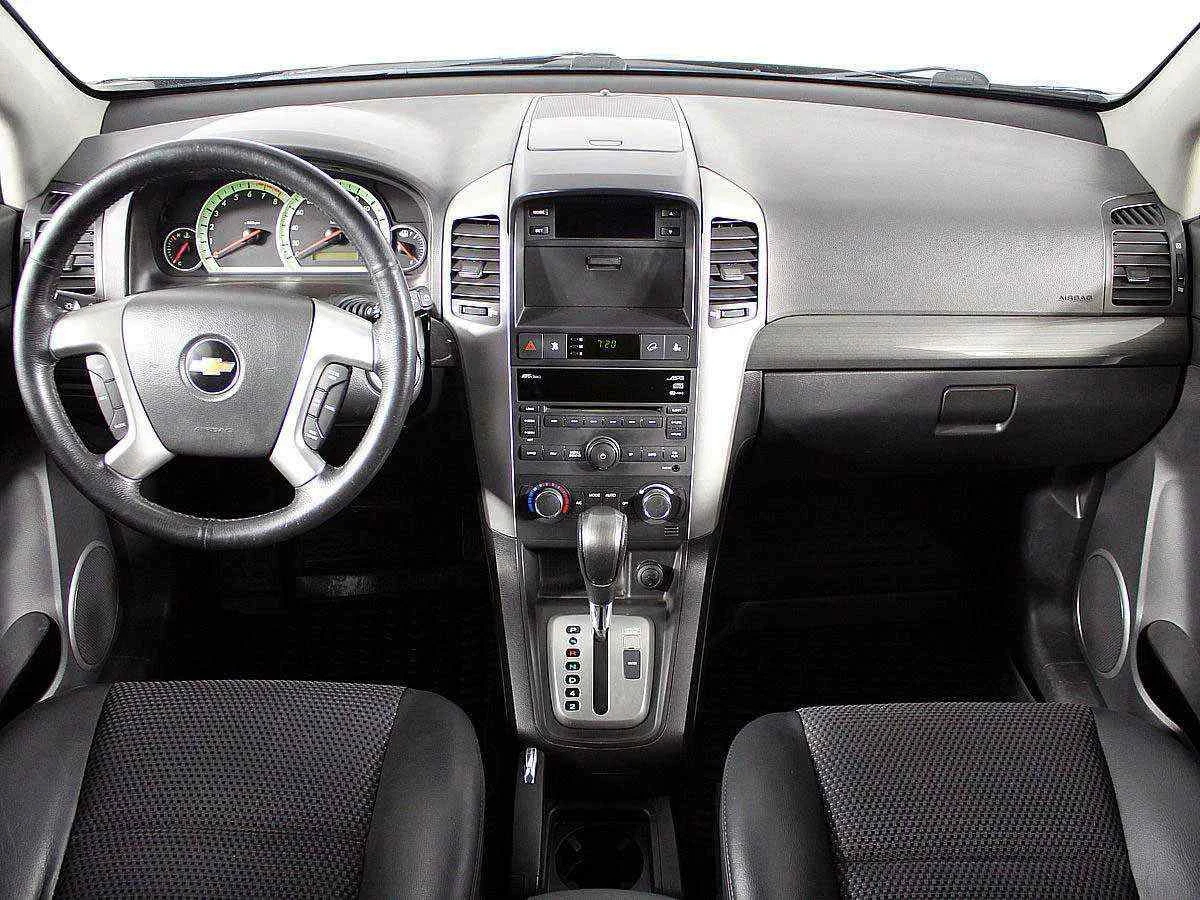 Chevrolet Captiva, Черный, 2010, Автоматическая, 136 л.с., цена от 613 000 руб.