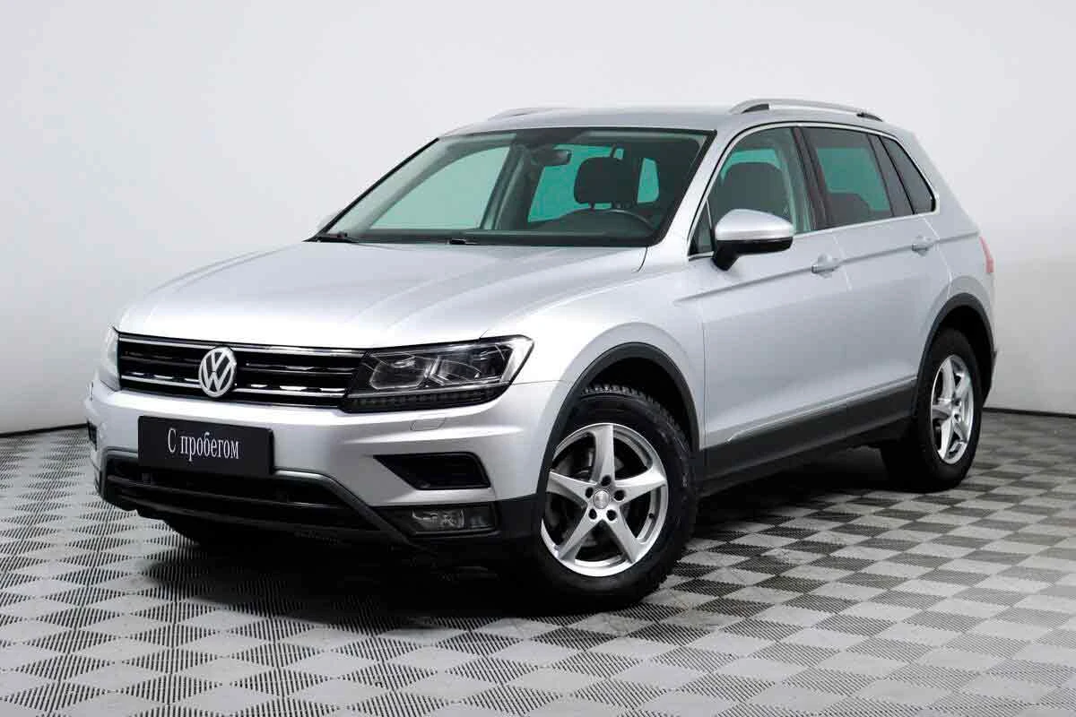 VOLKSWAGEN TIGUAN, Серебряный, 2018, Робот, 150 л.с., цена от 1 574 400 руб.
