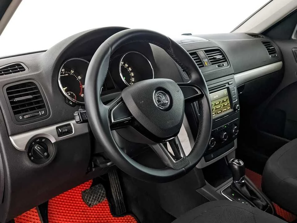 SKODA YETI, Красный, 2014, Робот, 122 л.с., цена от 720 000 руб.