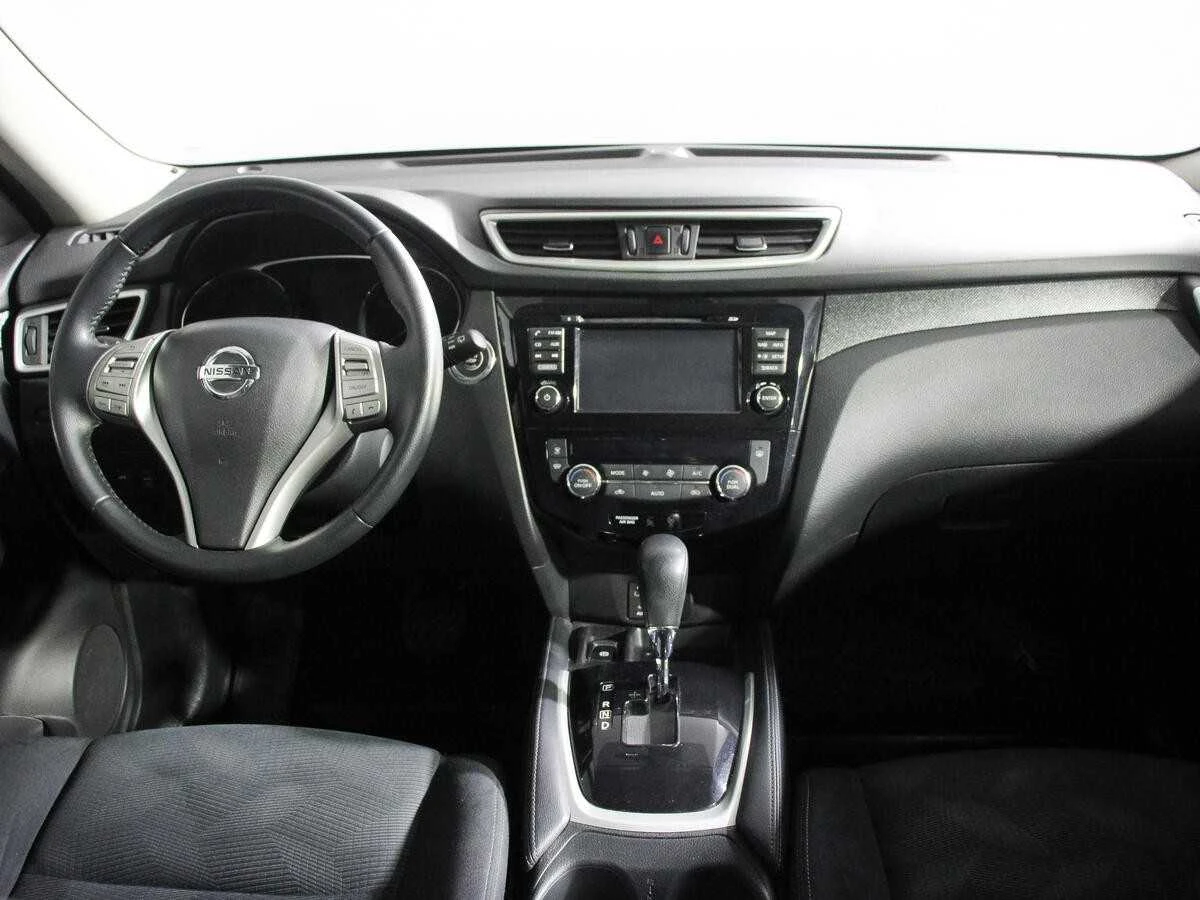 NISSAN X-TRAIL, Черный, 2015, Вариатор, 144 л.с., цена от 1 248 000 руб.