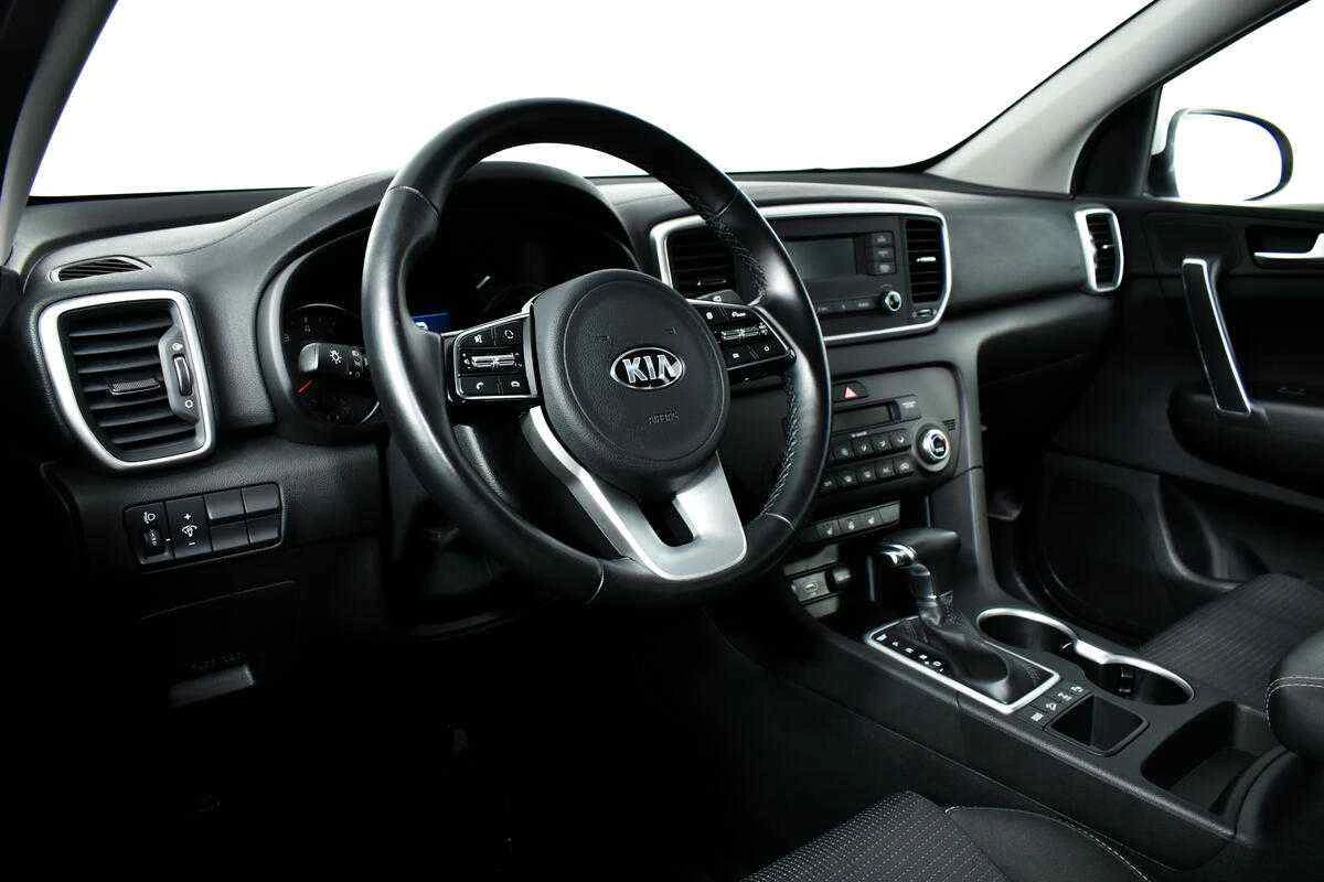 KIA Sportage, Белый, 2021, Автоматическая, 150 л.с., цена от 2 060 000 руб.