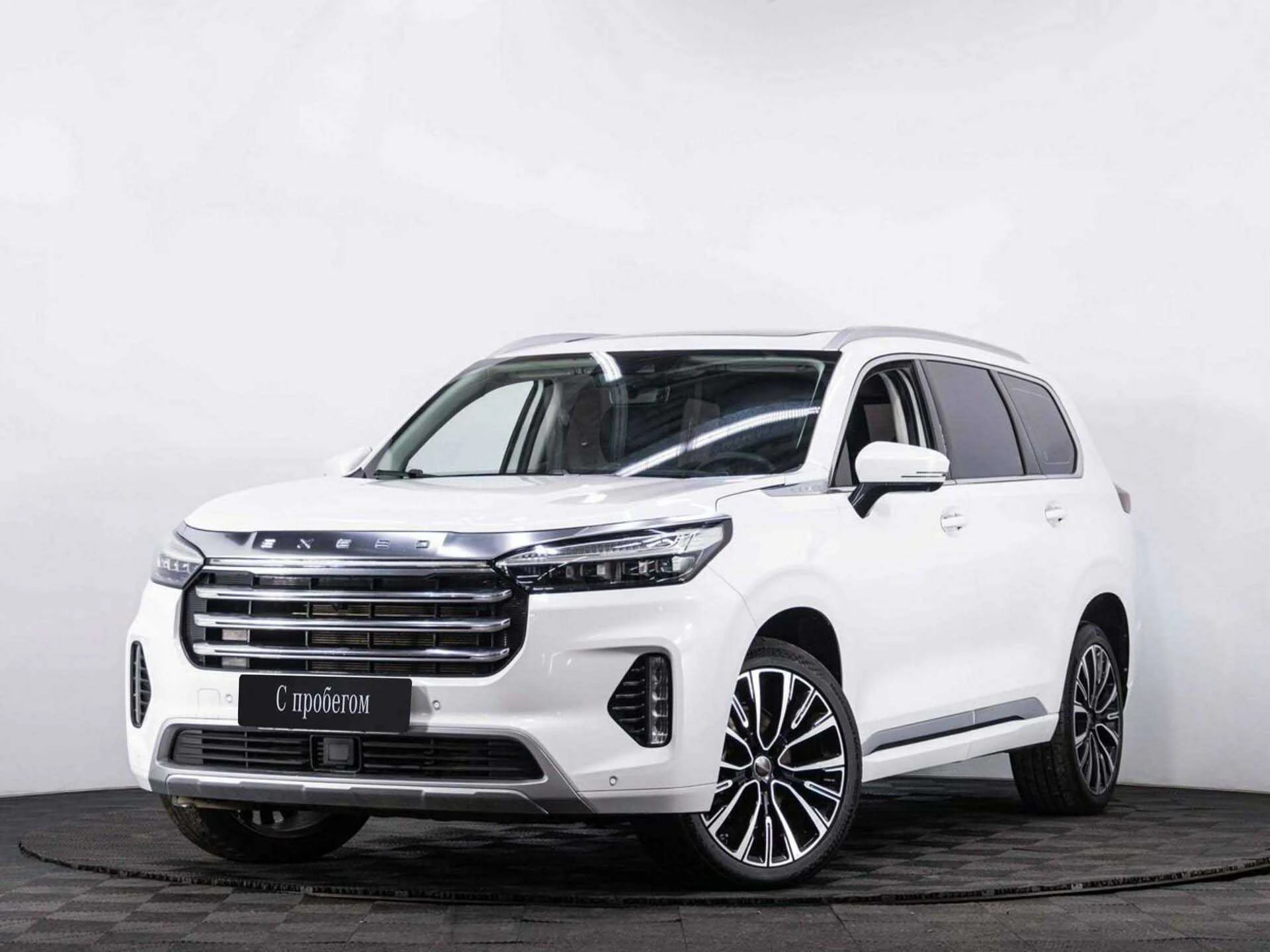 EXEED VX, Белый, 2022, Робот, 249 л.с., цена от 2 368 000 руб.
