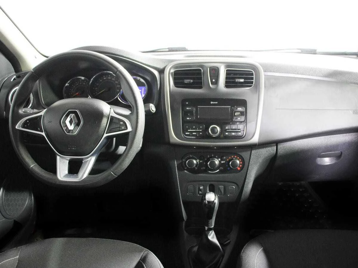 RENAULT SANDERO, Красный, 2018, Автоматическая, 102 л.с., цена от 863 200 руб.