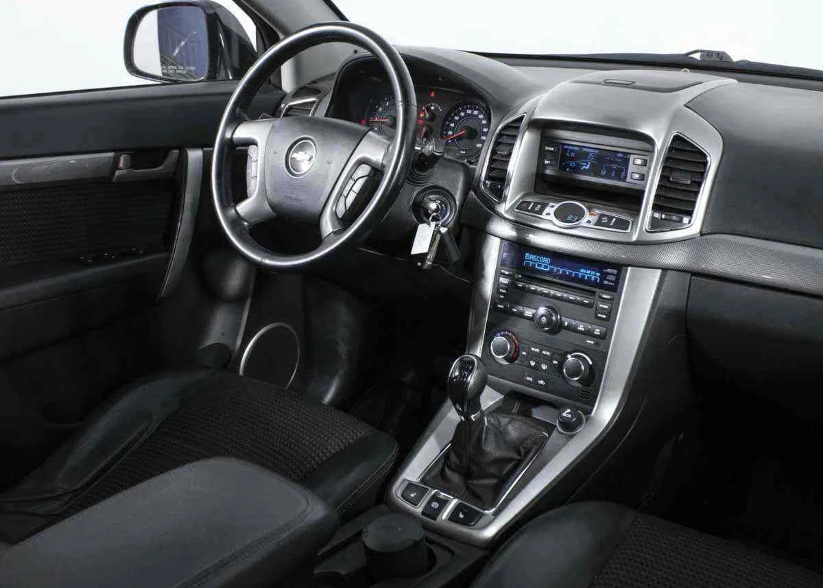 Chevrolet Captiva, Черный, 2012, Механическая, 167 л.с., цена от 779 000 руб.
