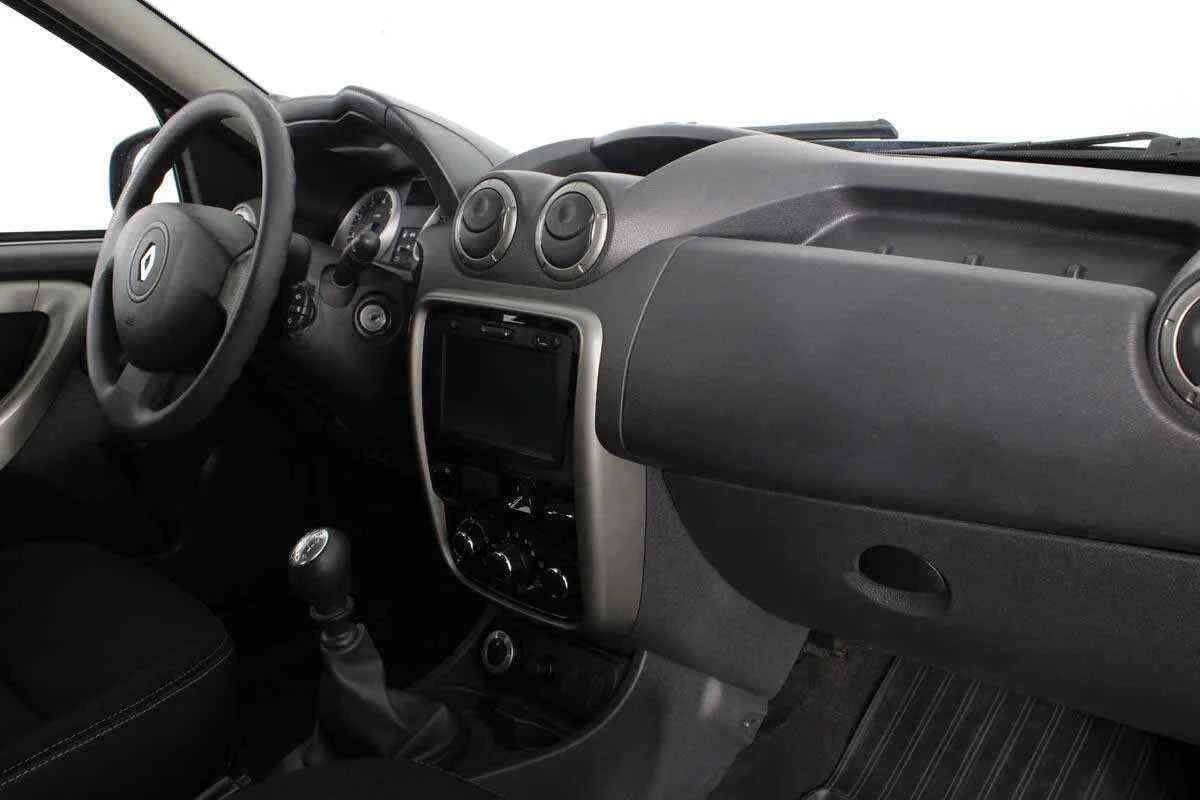 Renault Duster, Черный, 2015, Механическая, 135 л.с., цена от 832 000 руб.