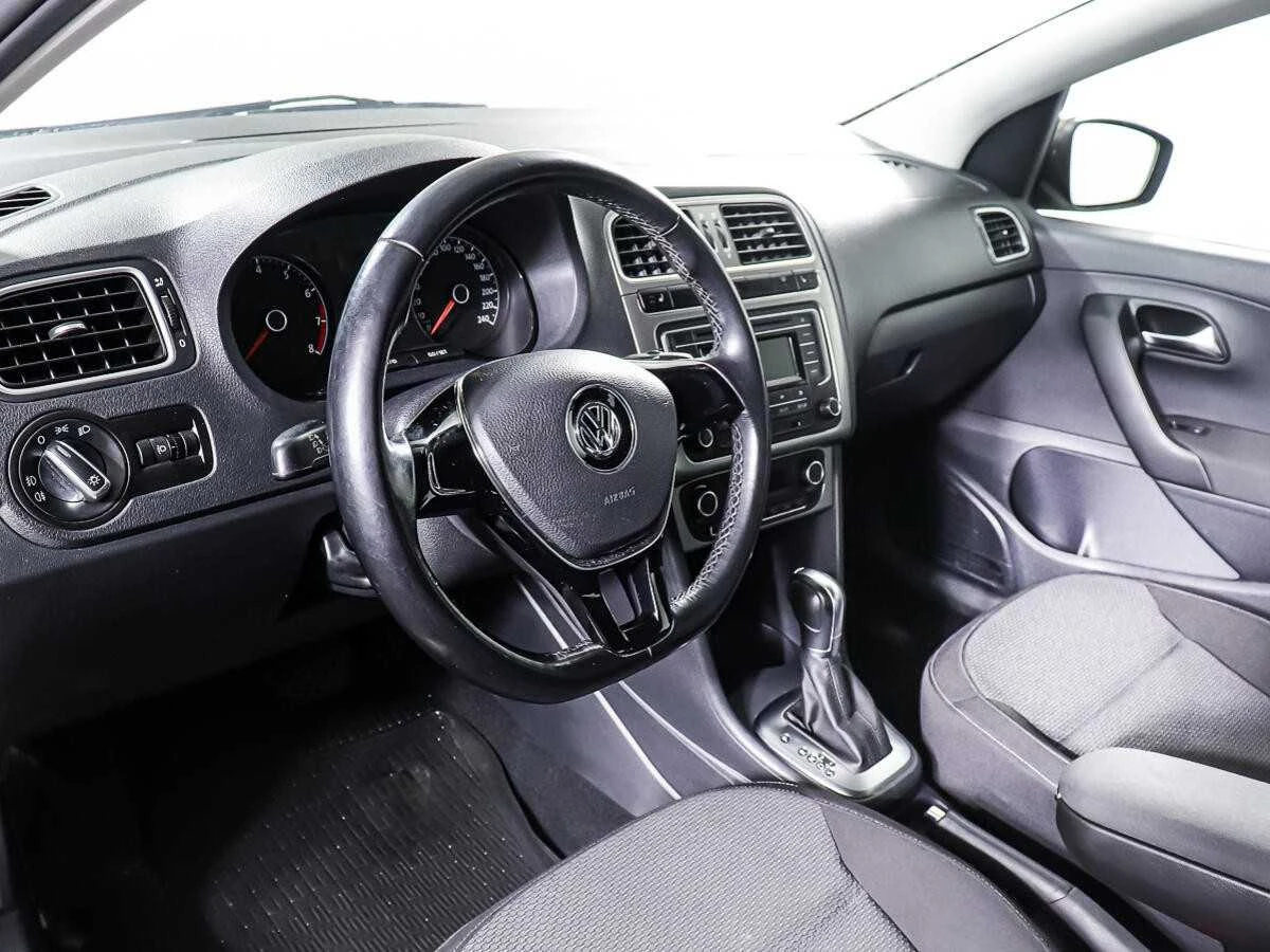VOLKSWAGEN POLO, Коричневый, 2016, Автоматическая, 110 л.с., цена от 736 000 руб.
