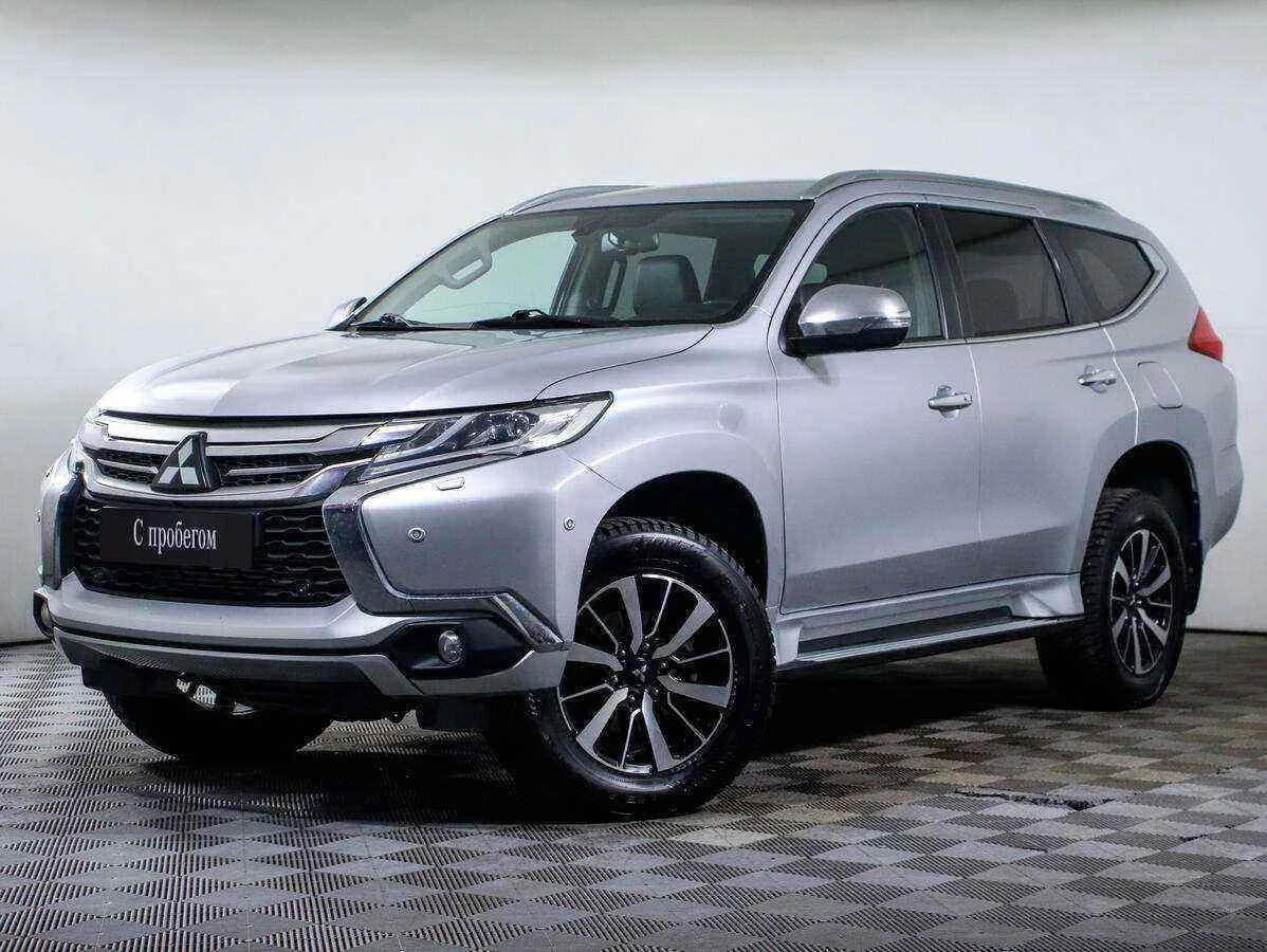 Mitsubishi Pajero Sport, Серебряный, 2016, Автоматическая, 209 л.с., цена от 2 199 000 руб.