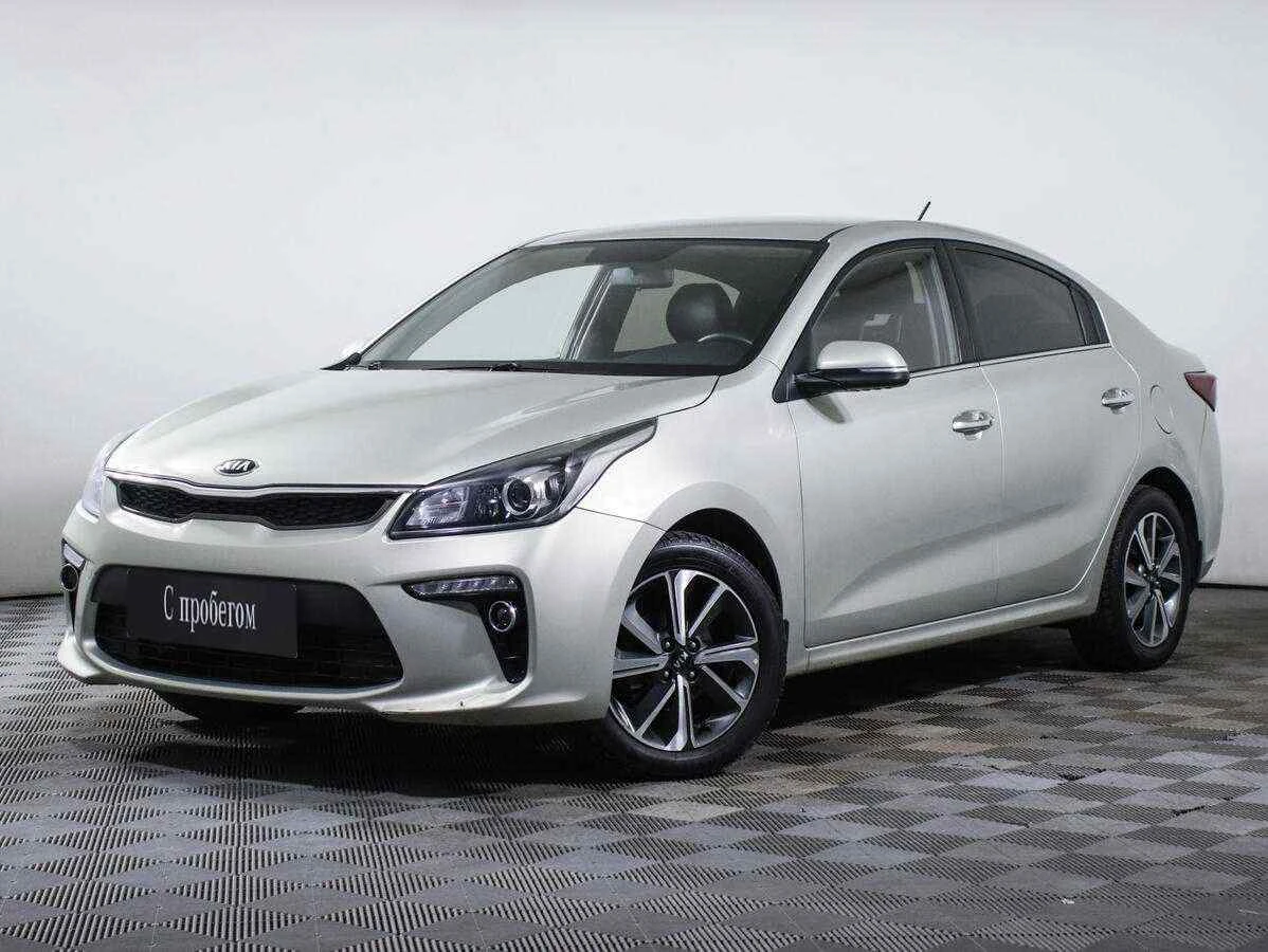 KIA Rio, Серебряный, 2018, Автоматическая, 123 л.с., цена от 860 000 руб.