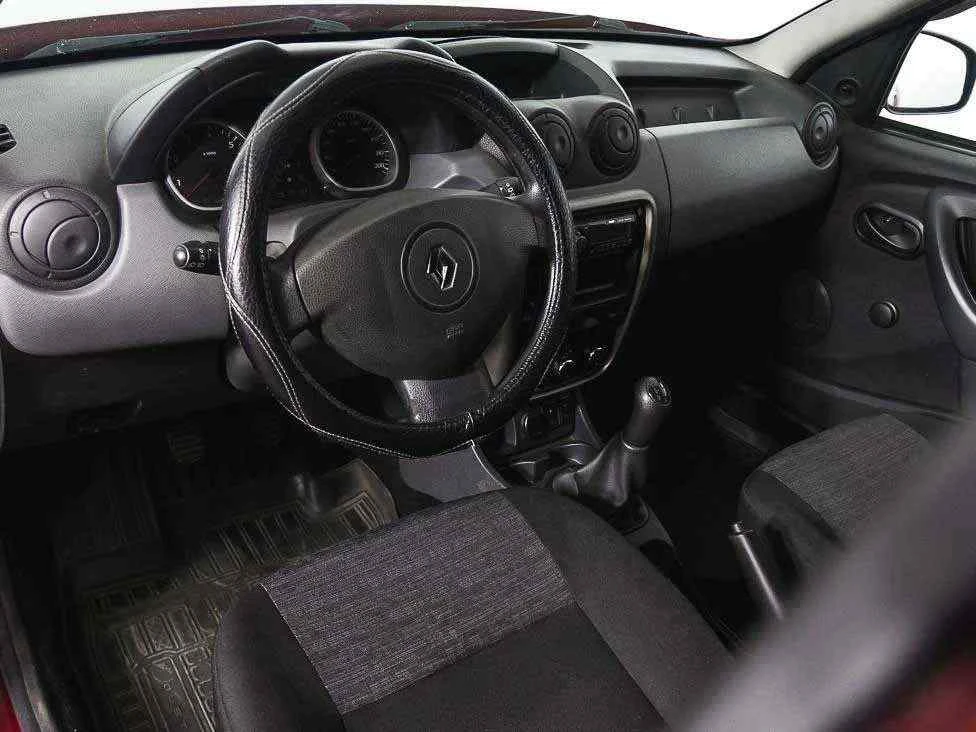 Renault Duster, Красный, 2014, Механическая, 102 л.с., цена от 827 000 руб.