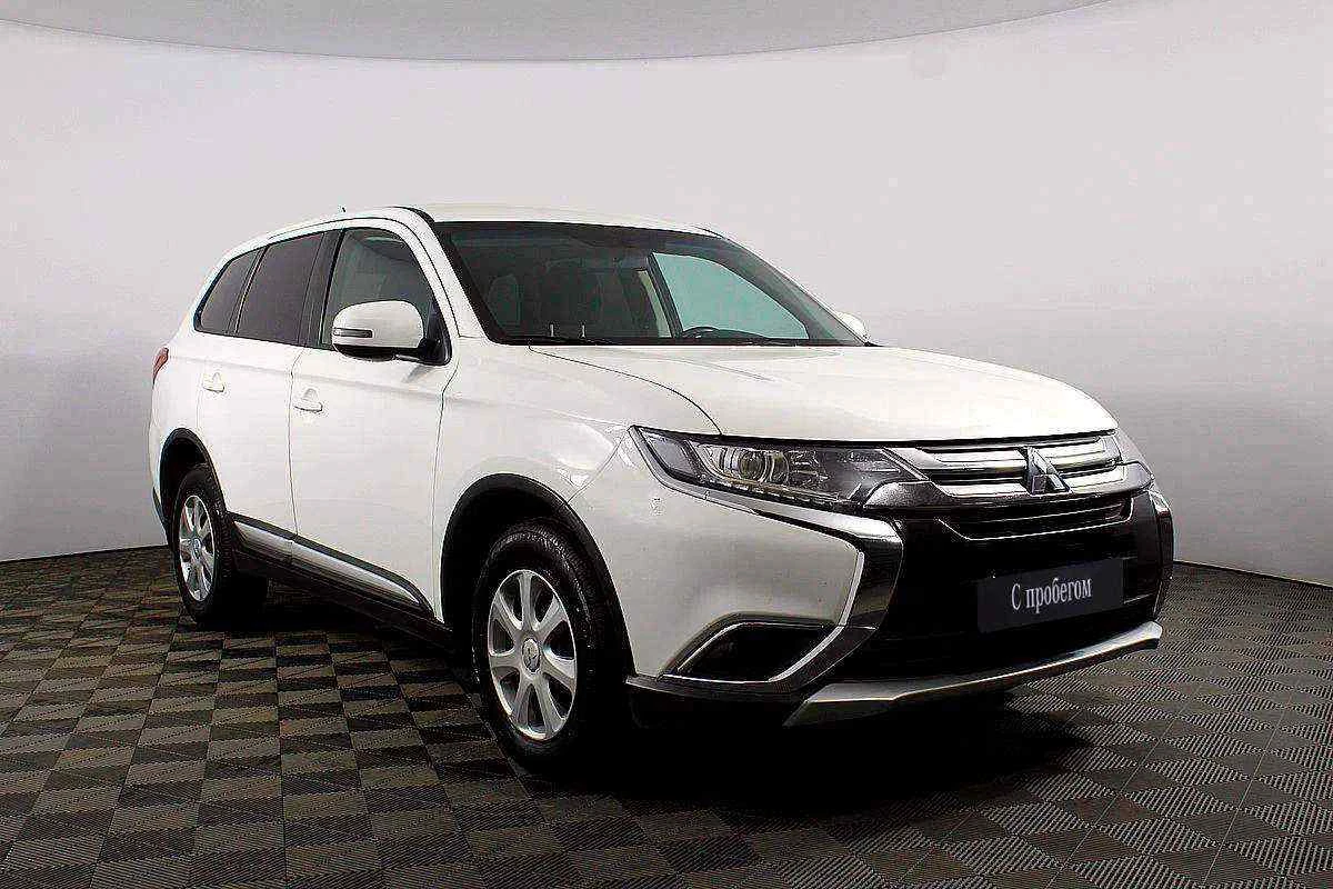 Mitsubishi Outlander, Белый, 2015, Вариатор, 146 л.с., цена от 1 317 000 руб.
