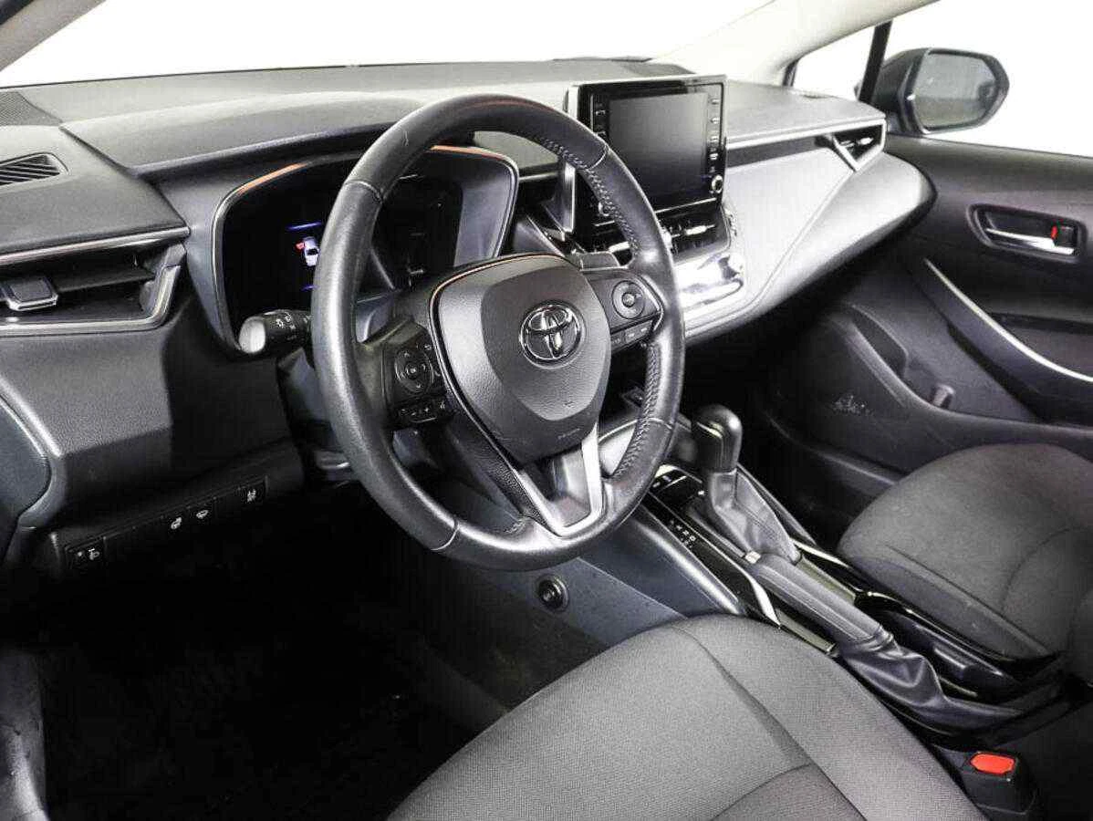 Toyota Corolla, Черный, 2019, Вариатор, 122 л.с., цена от 1 375 000 руб.