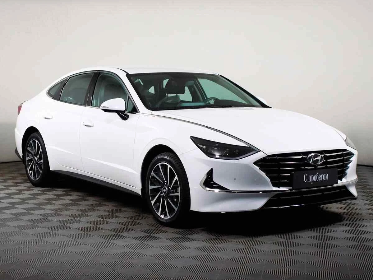 Hyundai Sonata, Белый, 2022, Автоматическая, 180 л.с., цена от 2 325 000 руб.