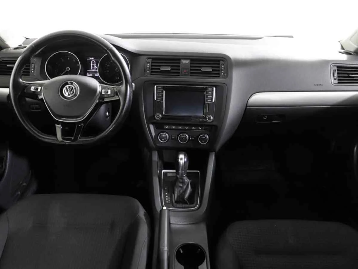 Volkswagen Jetta, Серебряный, 2016, Автоматическая, 110 л.с., цена от 920 000 руб.