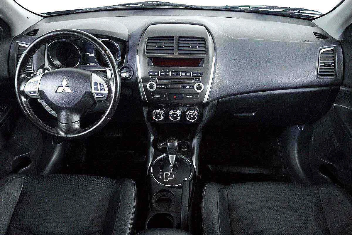 Mitsubishi ASX, Черный, 2011, Вариатор, 140 л.с., цена от 550 000 руб.