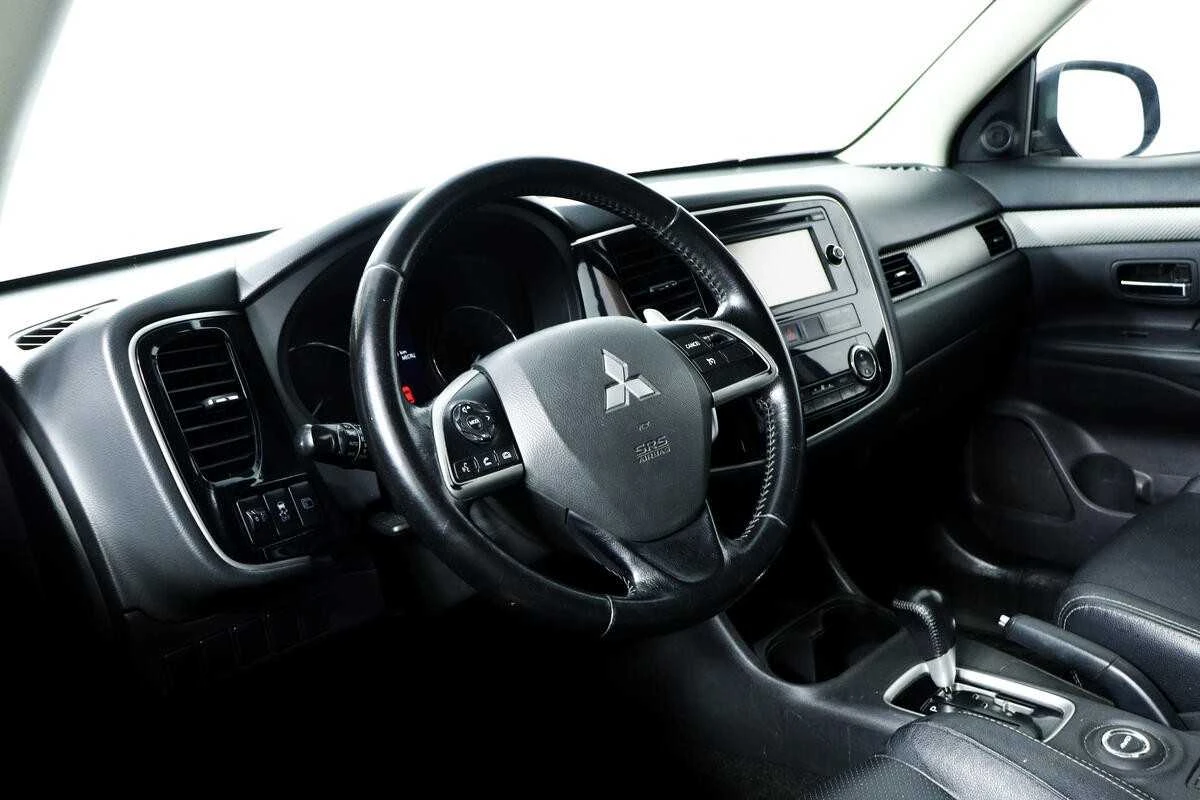 MITSUBISHI OUTLANDER, Серый, 2014, Вариатор, 146 л.с., цена от 895 200 руб.