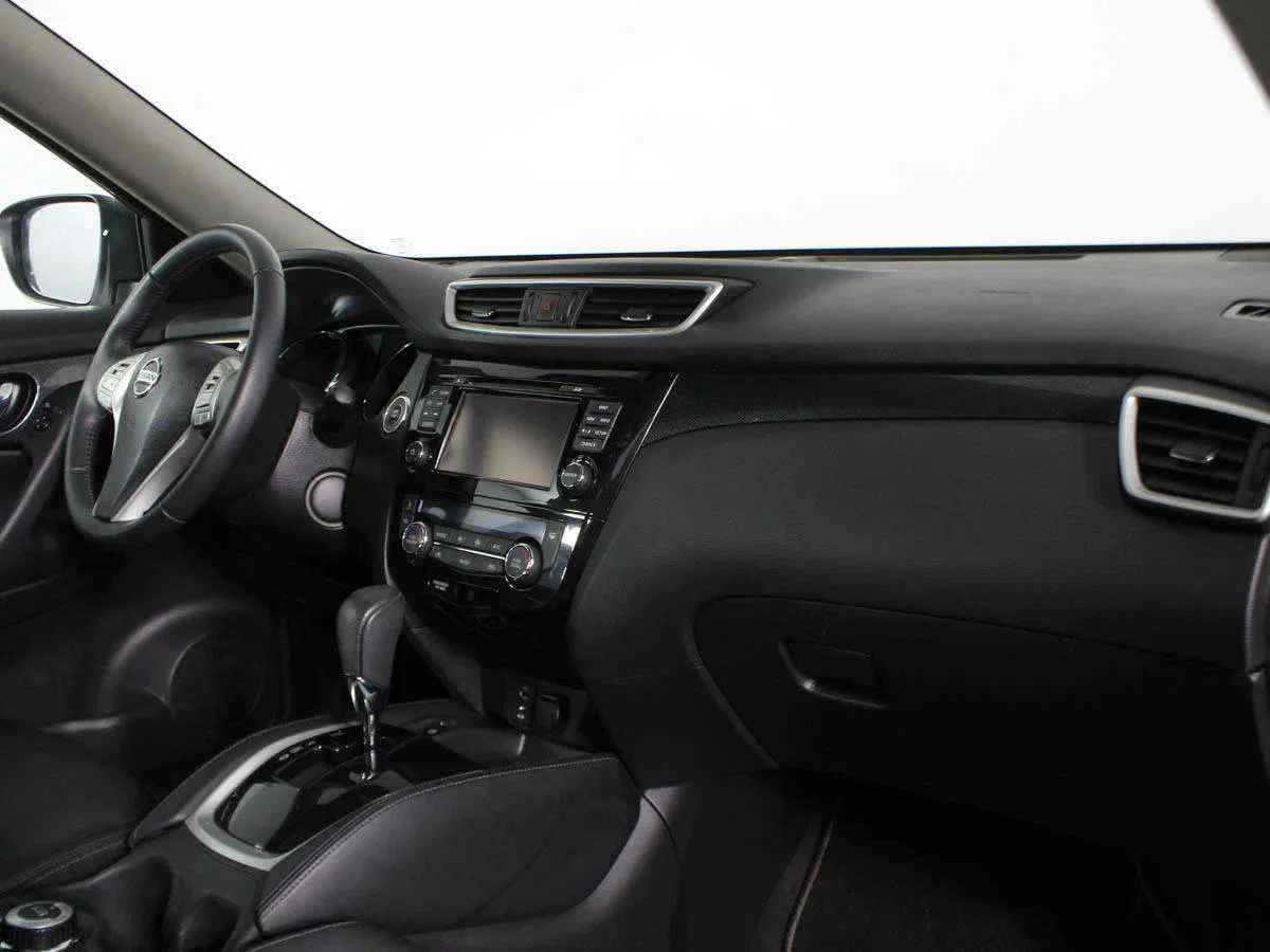 Nissan X-Trail, Серебряный, 2016, Вариатор, 171 л.с., цена от 1 325 000 руб.