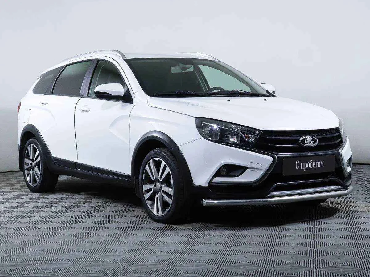 LADA Vesta SW Cross, Белый, 2018, Робот, 122 л.с., цена от 698 000 руб.
