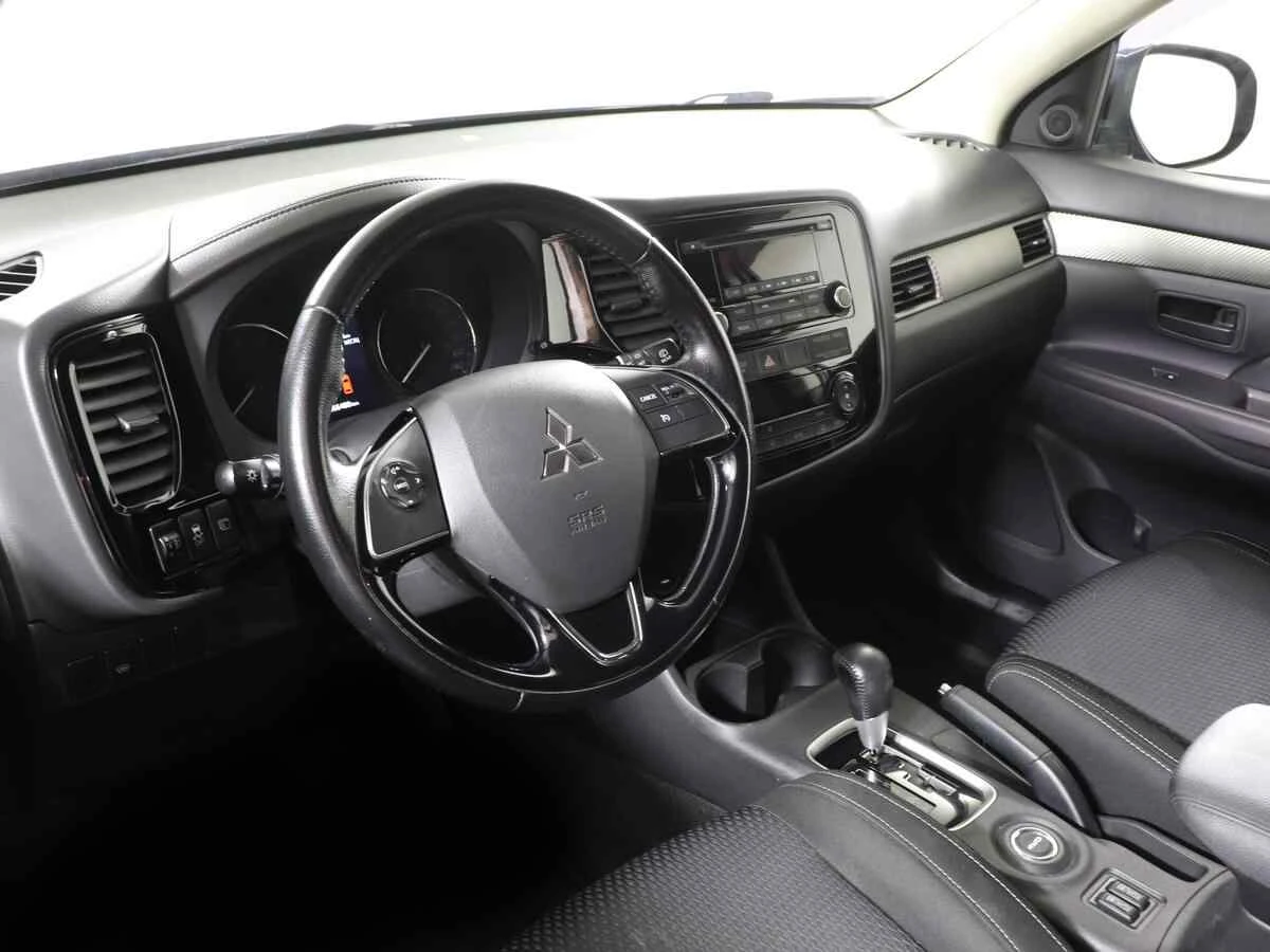 Mitsubishi Outlander, Черный, 2017, Вариатор, 146 л.с., цена от 1 249 000 руб.
