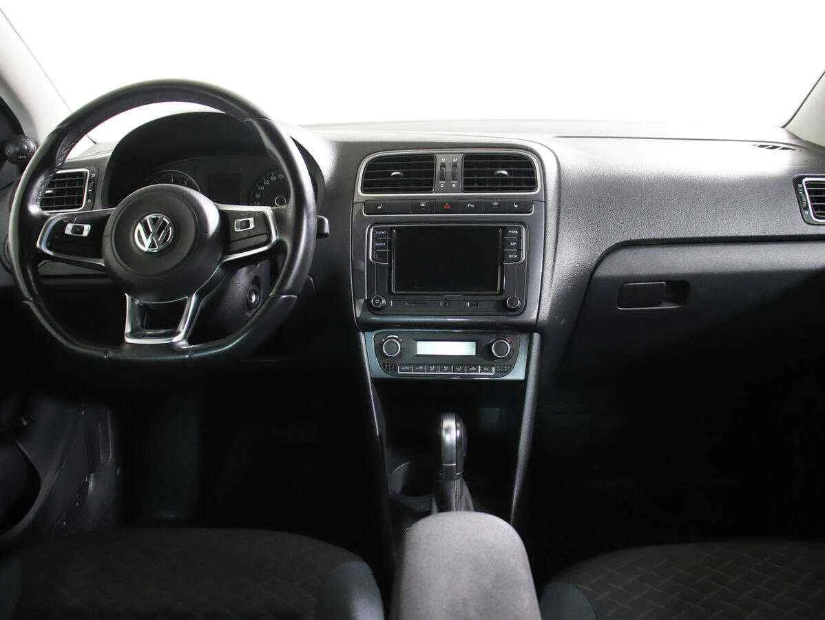 Volkswagen Polo, Черный, 2019, Автоматическая, 110 л.с., цена от 581 000 руб.