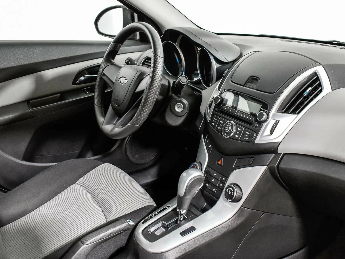 Chevrolet Cruze, Черный, 2014, Автоматическая, 109 л.с., цена от 439 300 руб.