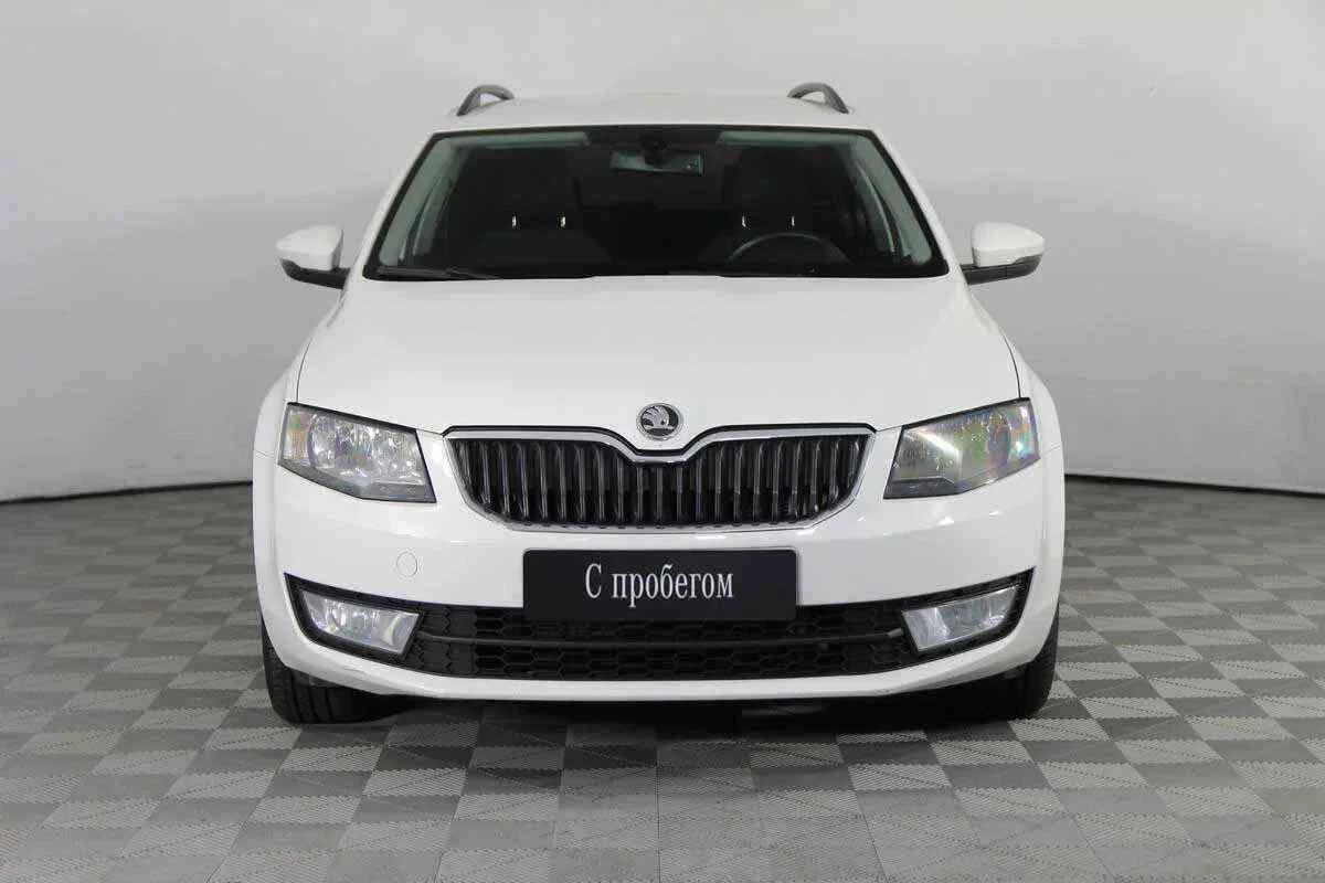 Skoda Octavia, Белый, 2014, Робот, 180 л.с., цена от 572 000 руб.