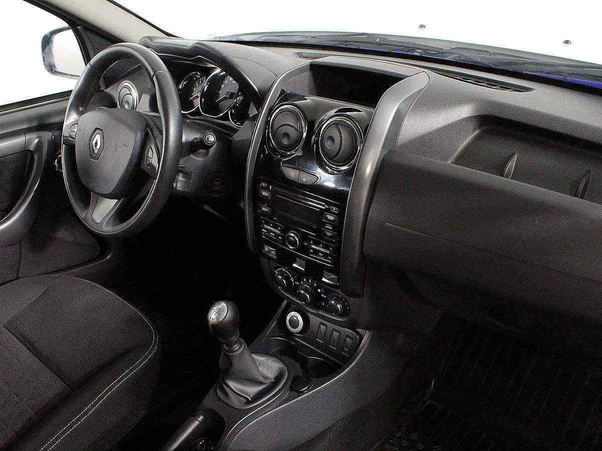 Renault Duster, Белый, 2016, Механическая, 114 л.с., цена от 967 000 руб.