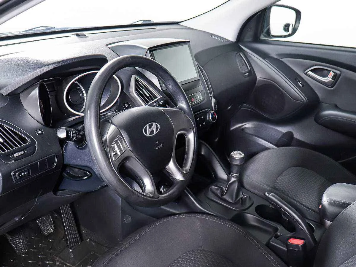 Hyundai ix35, Синий, 2015, Механическая, 150 л.с., цена от 933 000 руб.