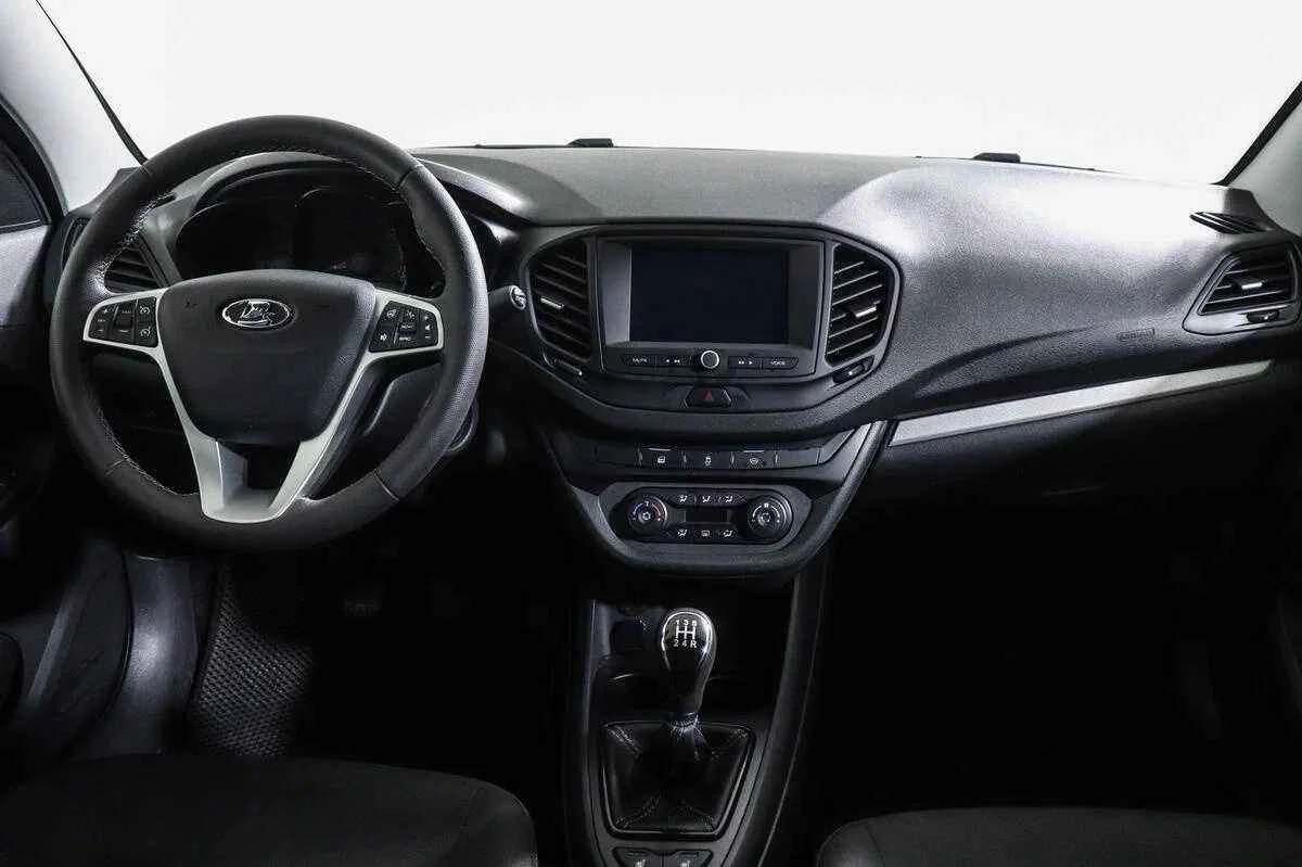 LADA Vesta, Серый, 2021, Механическая, 106 л.с., цена от 580 000 руб.