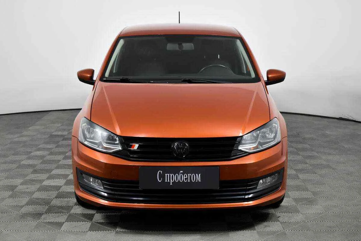 Volkswagen Polo, Оранжевый, 2018, Робот, 125 л.с., цена от 650 000 руб.