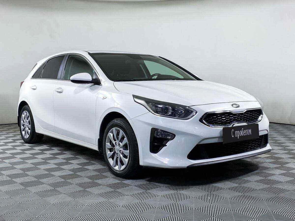 KIA Ceed, Белый, 2018, Робот, 140 л.с., цена от 1 085 000 руб.