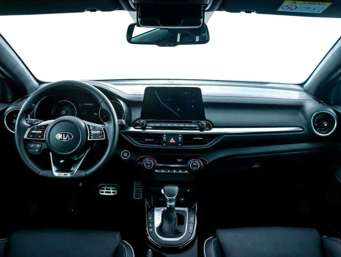 KIA Cerato, Красный, 2021, Автоматическая, 150 л.с., цена от 1 605 000 руб.
