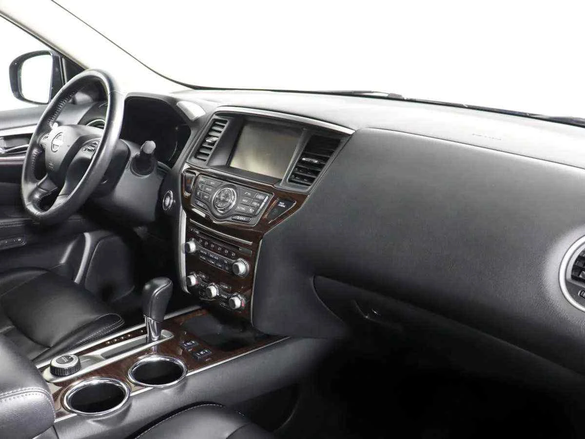 Nissan Pathfinder, Черный, 2014, Вариатор, 249 л.с., цена от 1 426 000 руб.