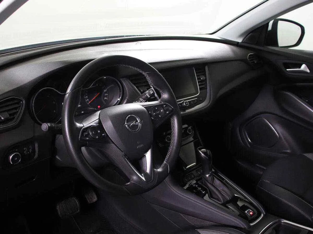 Opel Grandland, Белый, 2018, Автоматическая, 130 л.с., цена от 1 234 000 руб.