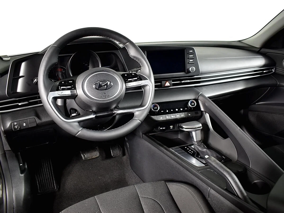 Hyundai Elantra, Серый, 2021, Автоматическая, 128 л.с., цена от 1 799 000 руб.