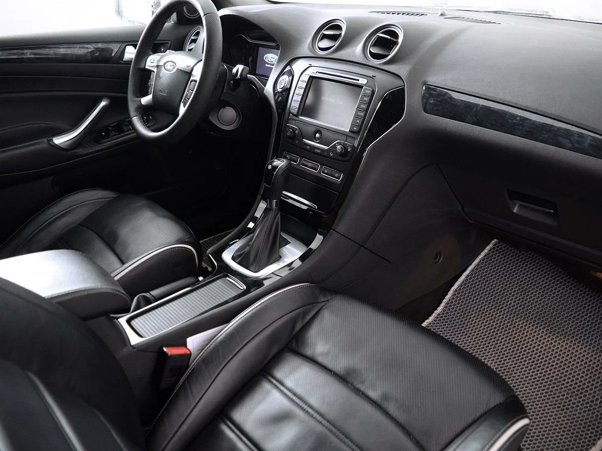Ford Mondeo, Белый, 2014, Механическая, 200 л.с., цена от 978 000 руб.