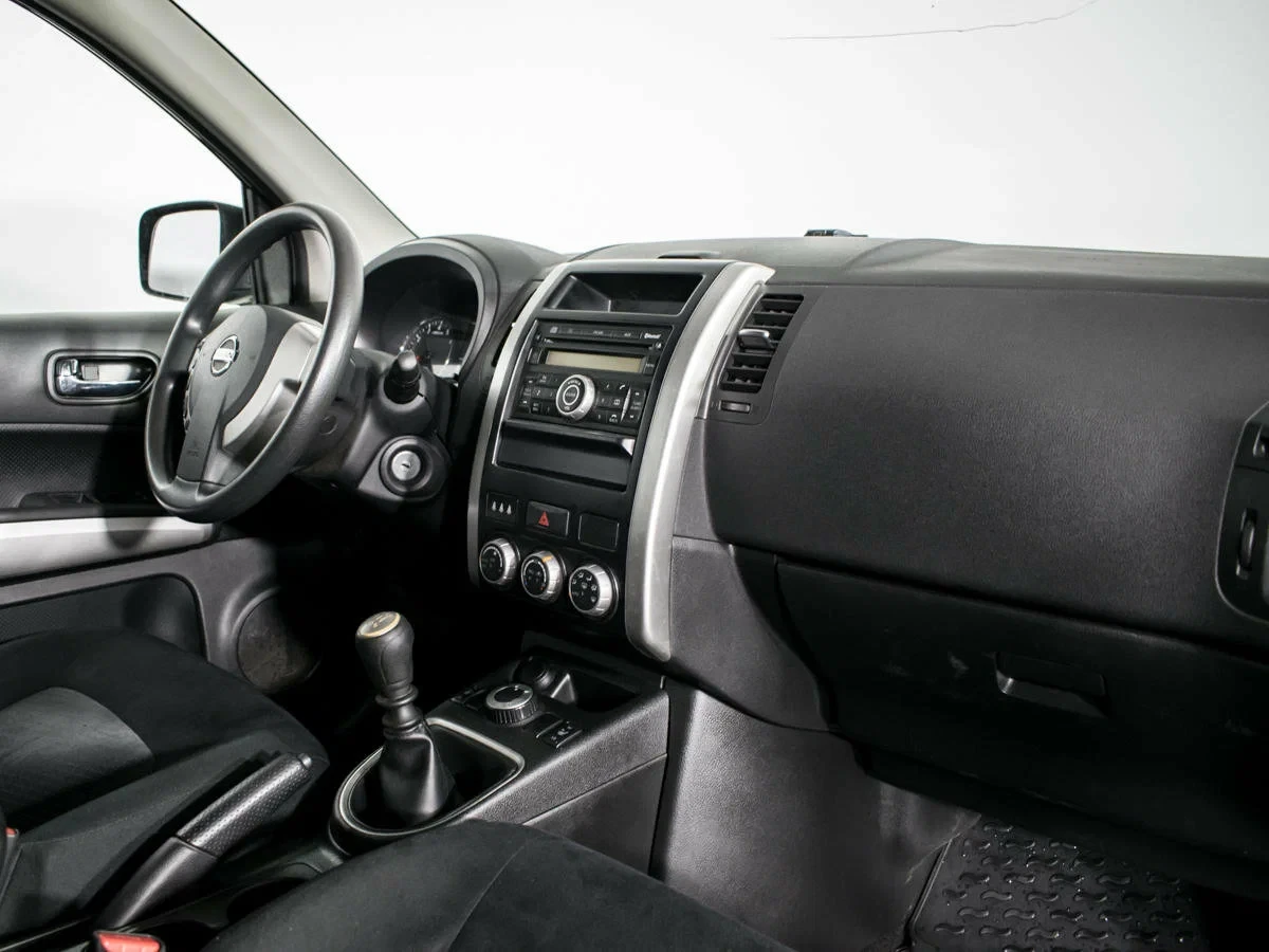 Nissan X-Trail, Черный, 2014, Механическая, 141 л.с., цена от 1 134 800 руб.