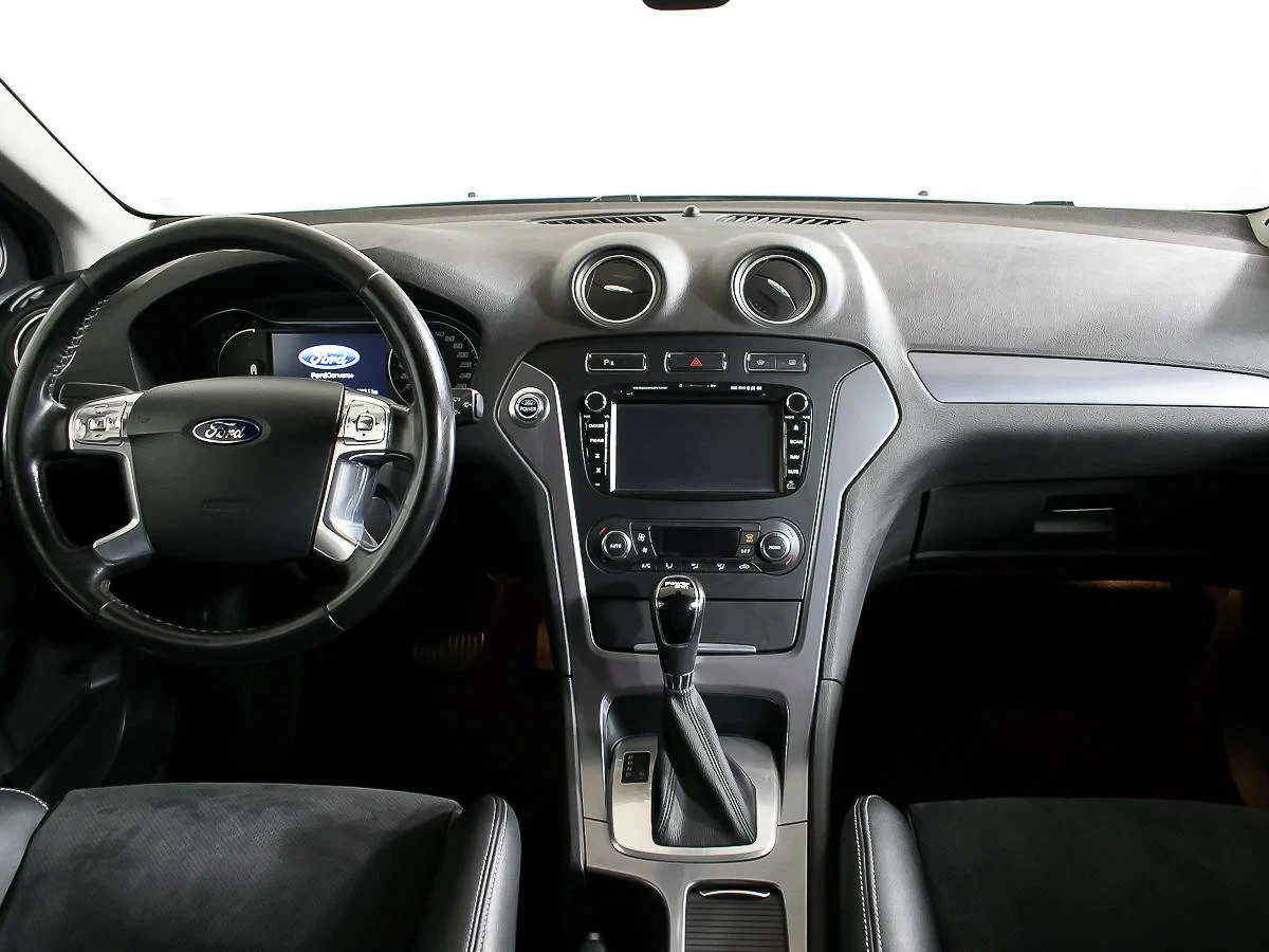 Ford Mondeo, Черный, 2011, Робот, 240 л.с., цена от 469 000 руб.