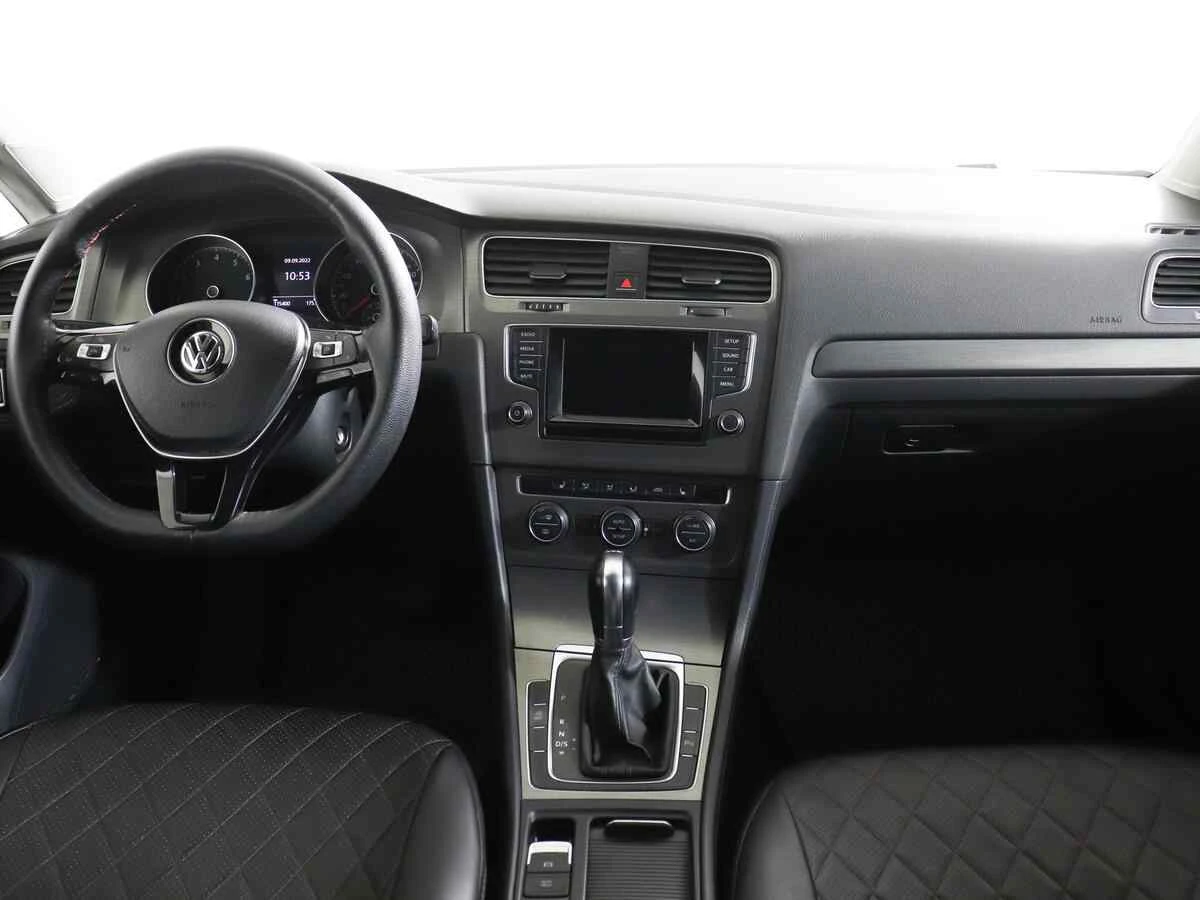 Volkswagen Golf, Серый, 2013, Робот, 125 л.с., цена от 830 000 руб.