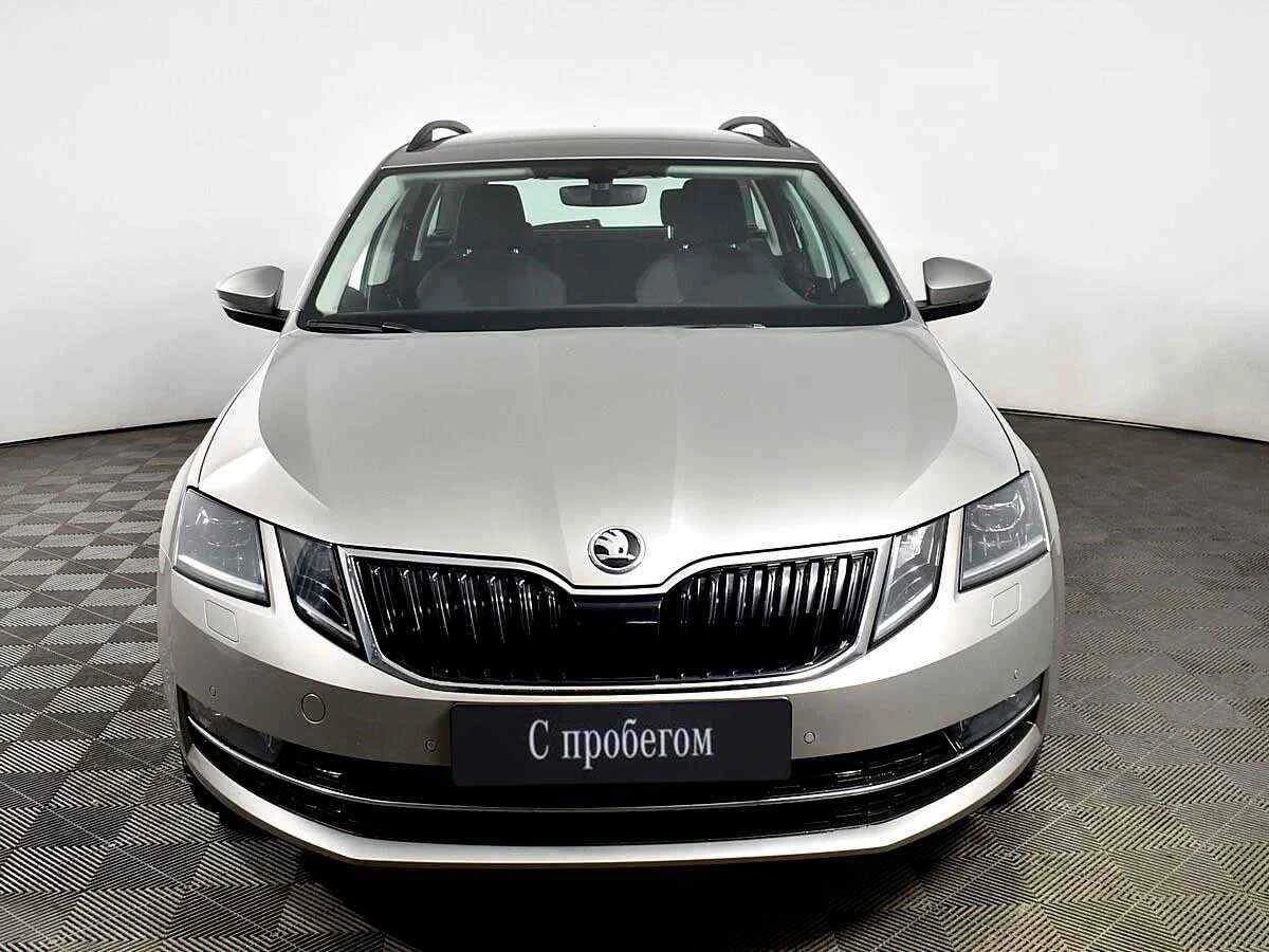 Skoda Octavia, Бежевый, 2017, Робот, 180 л.с., цена от 1 167 000 руб.