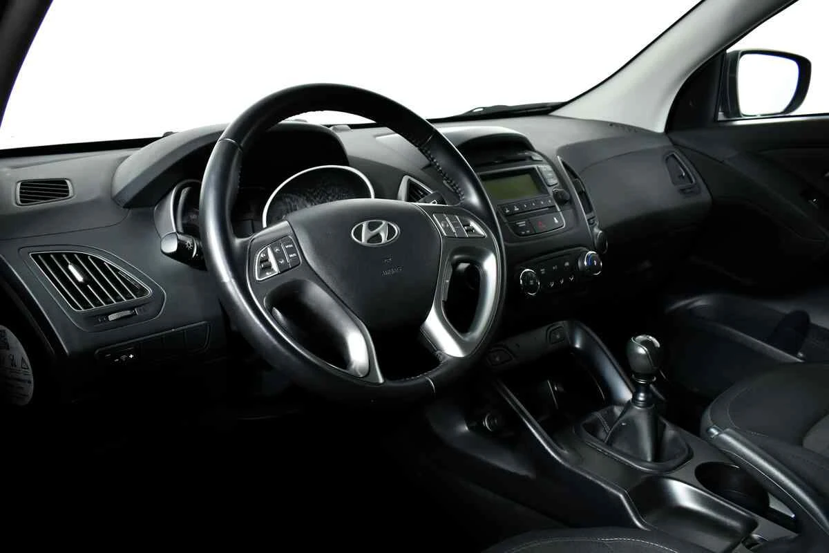 Hyundai ix35, Коричневый, 2014, Механическая, 150 л.с., цена от 799 000 руб.