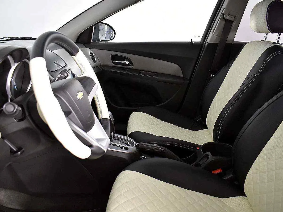 Chevrolet Cruze, Коричневый, 2014, Автоматическая, 109 л.с., цена от 529 550 руб.