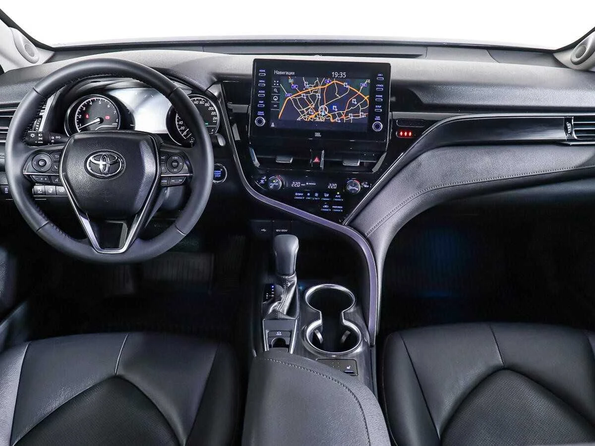 TOYOTA CAMRY, Черный, 2021, Автоматическая, 200 л.с., цена от 2 392 000 руб.